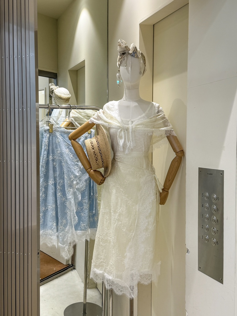 81 MARKET-L韓國直郵女士新款真品推薦26夏季套裝含圍巾套裝81 MARKET-L套裝
