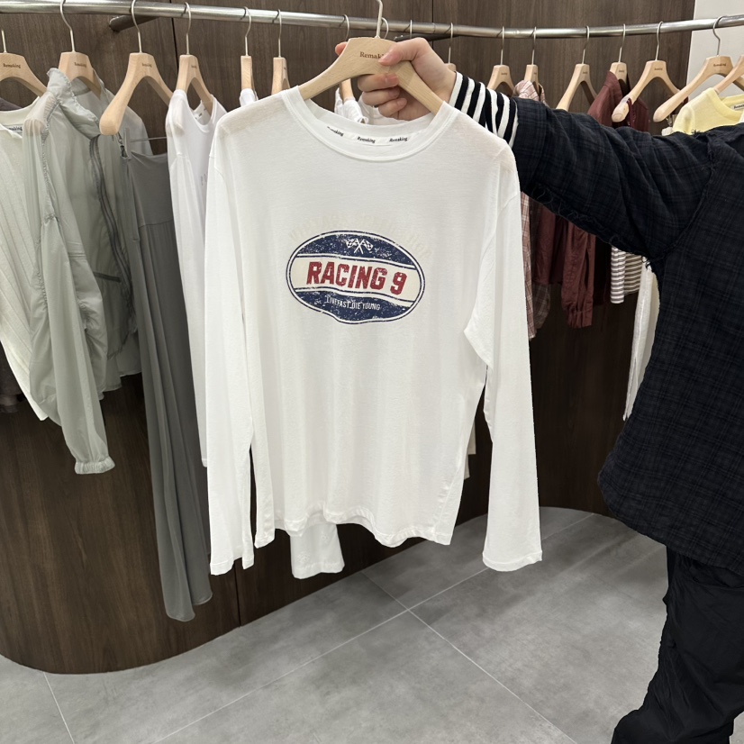 URBANSTORY/REMAKING東大門直郵女士新品人氣熱賣長袖T恤Remaking/URBANSTORY長袖T恤圖色1