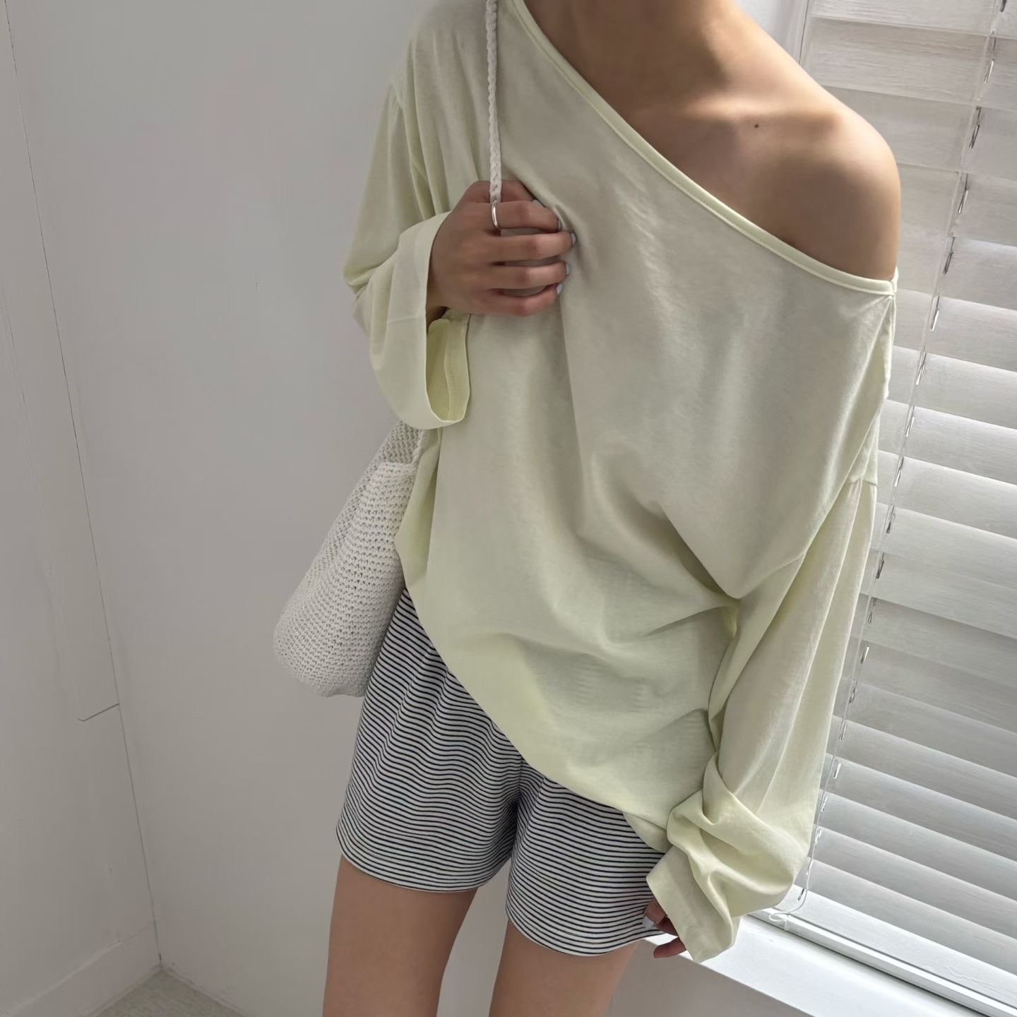 MINIMALGROUND/VIVAGLAM東大門代購女士新品時尚長袖T恤船領MINIMALGROUND/VIVAGLAM長袖T恤圖色1