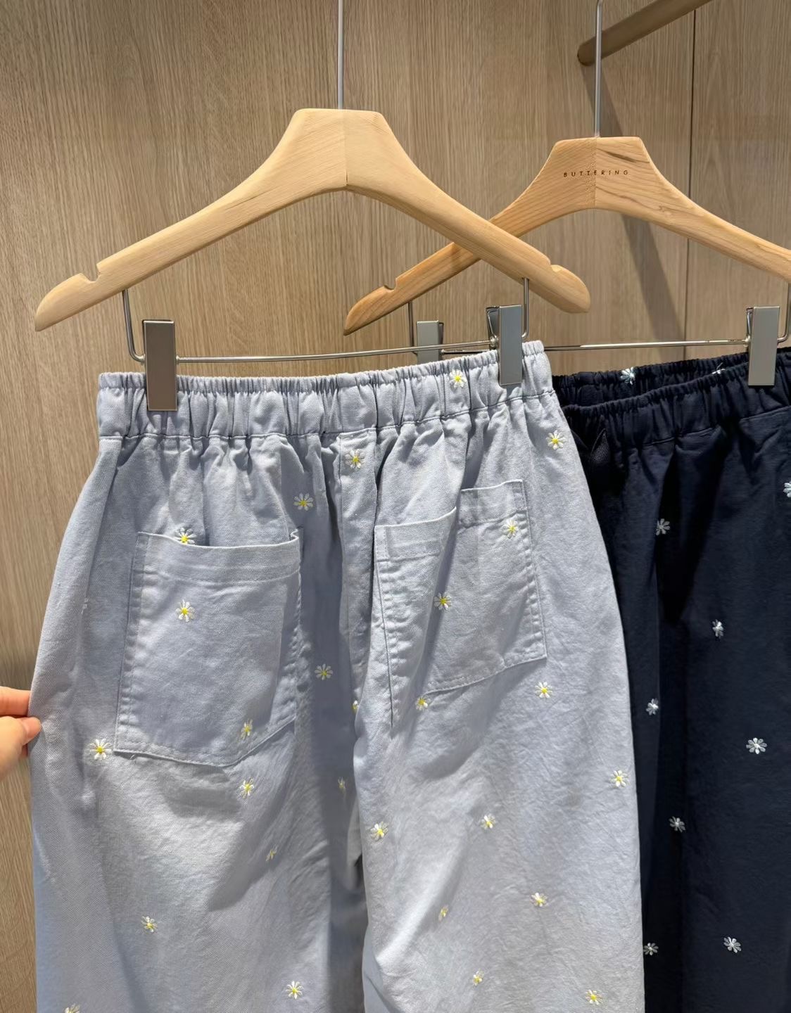 ARLOW東大門代購女裝新品熱賣真品人氣26夏季時尚休閑褲刺繡ARLOW休閑褲