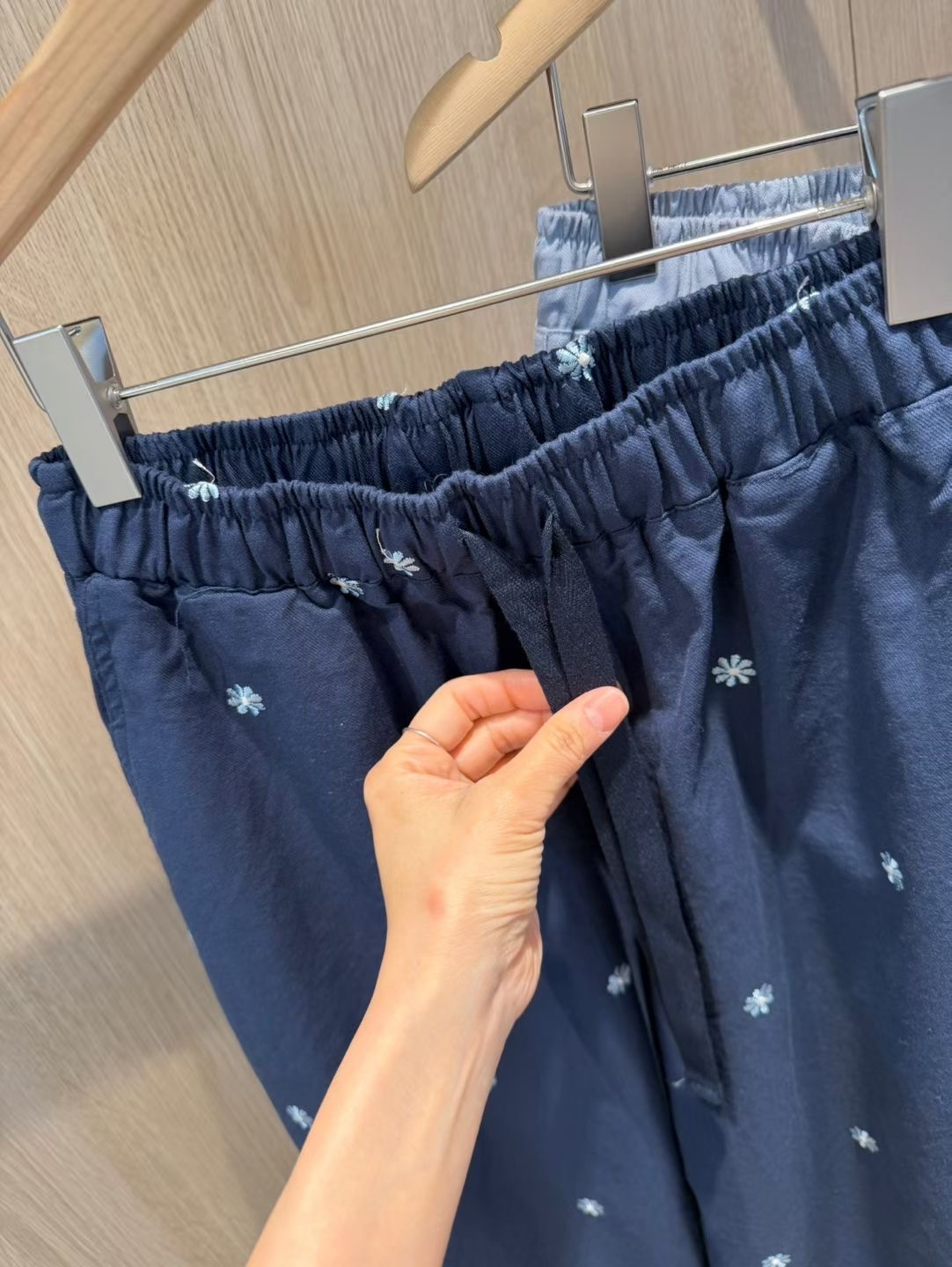 ARLOW東大門代購女裝新品熱賣真品人氣26夏季時尚休閑褲刺繡ARLOW休閑褲