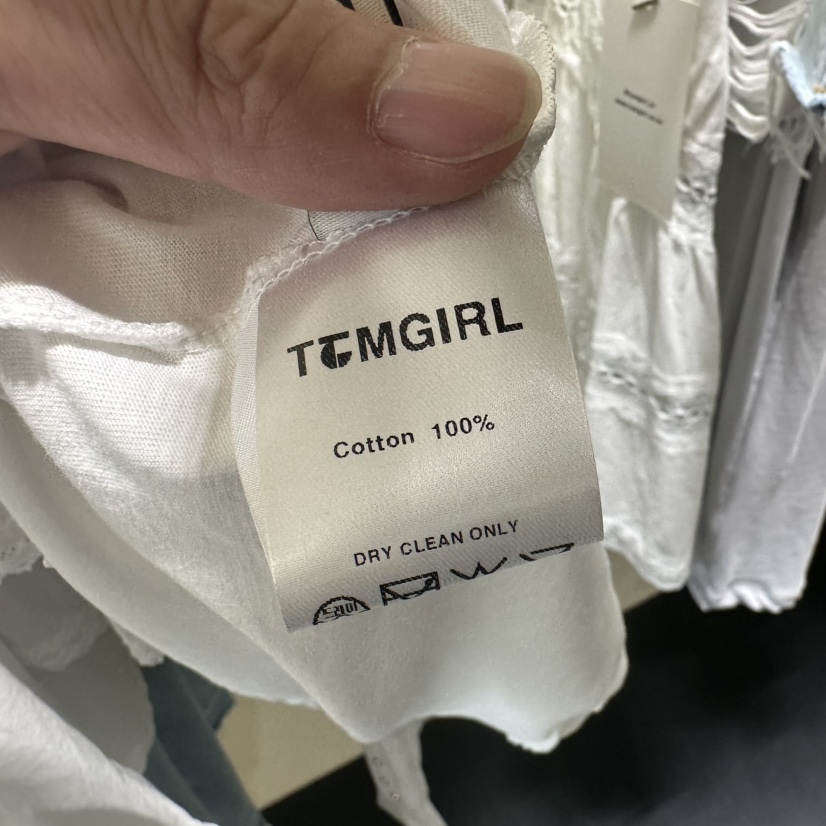 TOMGIRL韓國直郵女裝新款時尚熱賣真品人氣推薦吊帶背心兜帽TOMGIRL吊帶/背心