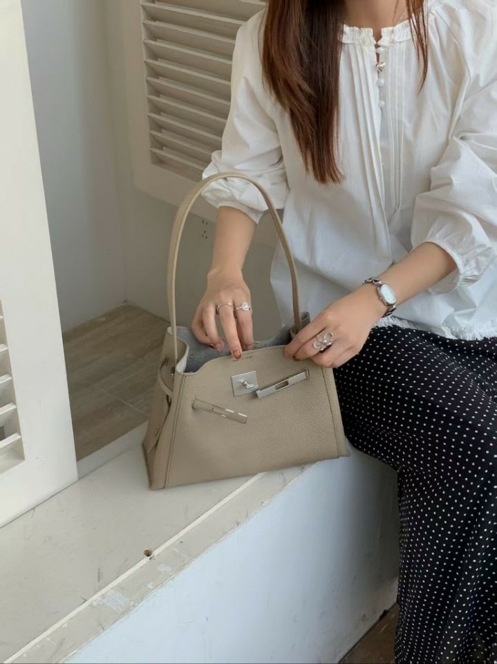 TROUVAILLE東大門實拍女裝新款26夏季真品單肩斜跨包牛皮TROUVAILLE單肩/斜跨包