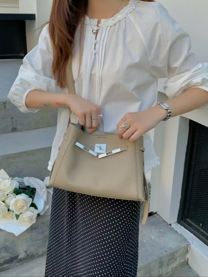 TROUVAILLE東大門實拍女裝新款26夏季真品單肩斜跨包牛皮TROUVAILLE單肩/斜跨包圖色1