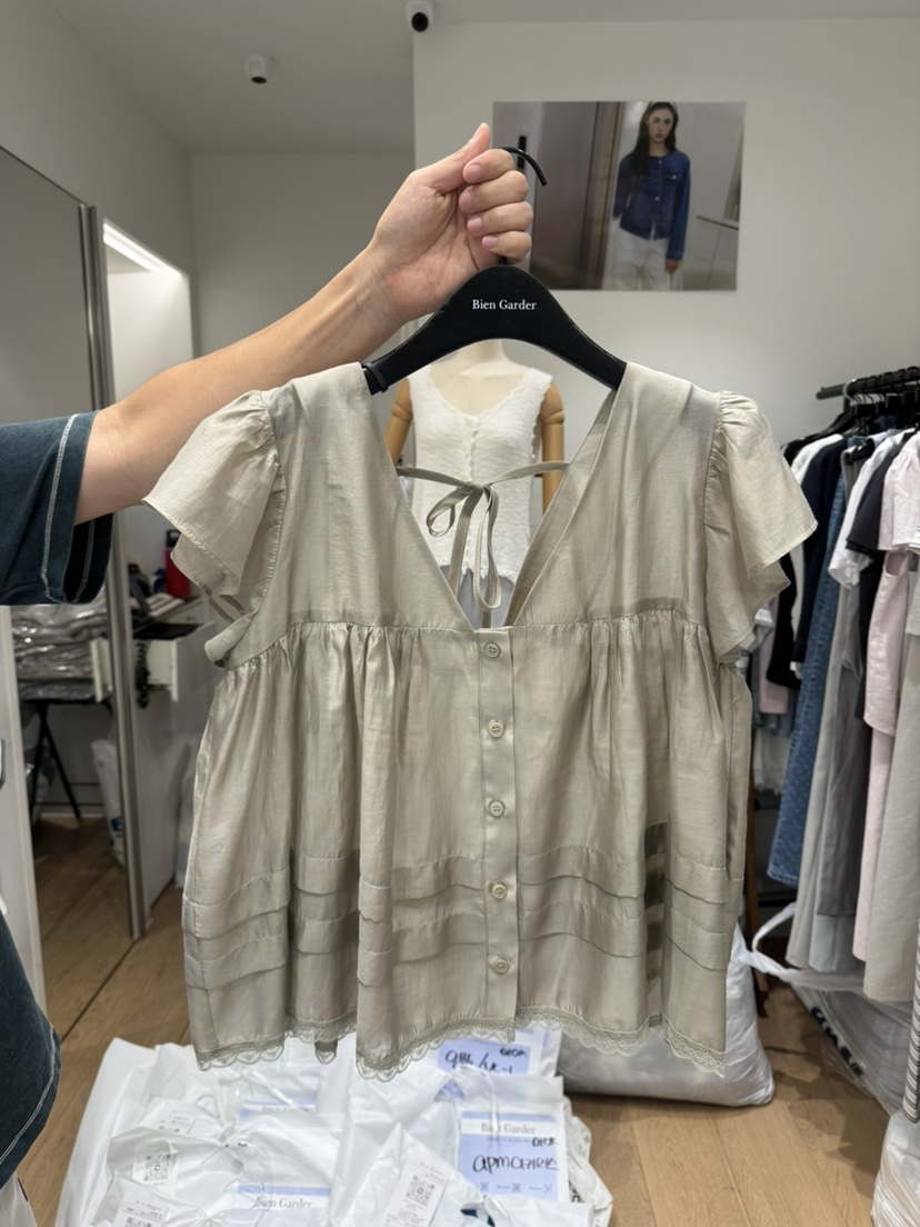 BIEN GARDER東大門直郵女裝新品時尚休閑襯衫蕾絲衫褶皺BIEN GARDER襯衫/蕾絲衫圖色1