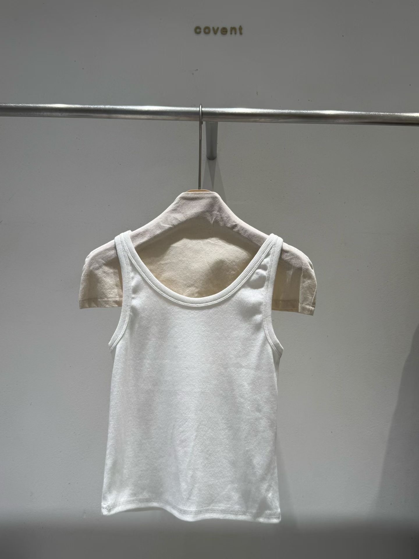 COVENT東大門代購女裝新品真品推薦職業熱賣26春夏吊帶背心COVENT吊帶/背心圖色1