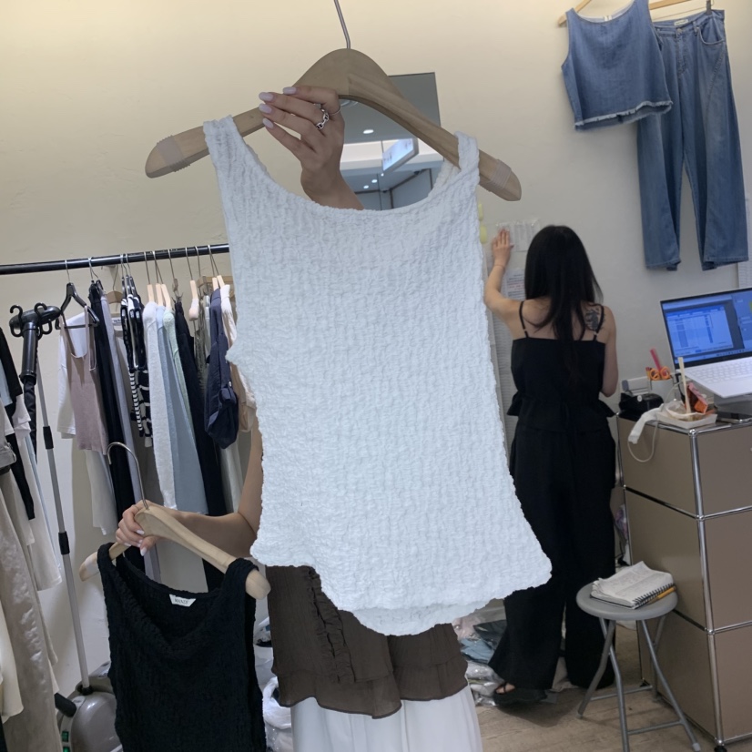 W AND J東大門實拍女裝新品熱賣人氣推薦時尚職業吊帶背心W AND J吊帶/背心