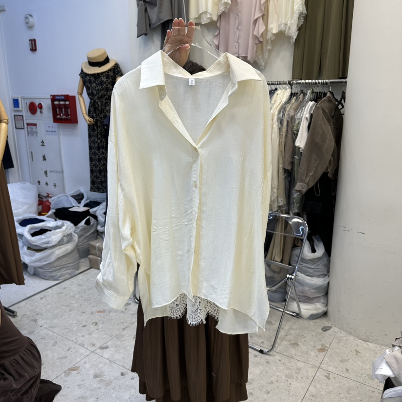 MARIGOLD東大門直郵女士新款真品人氣襯衫蕾絲衫撞色蕾絲MARIGOLD襯衫/蕾絲衫