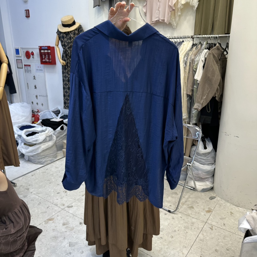 MARIGOLD東大門直郵女士新款真品人氣襯衫蕾絲衫撞色蕾絲MARIGOLD襯衫/蕾絲衫圖色3