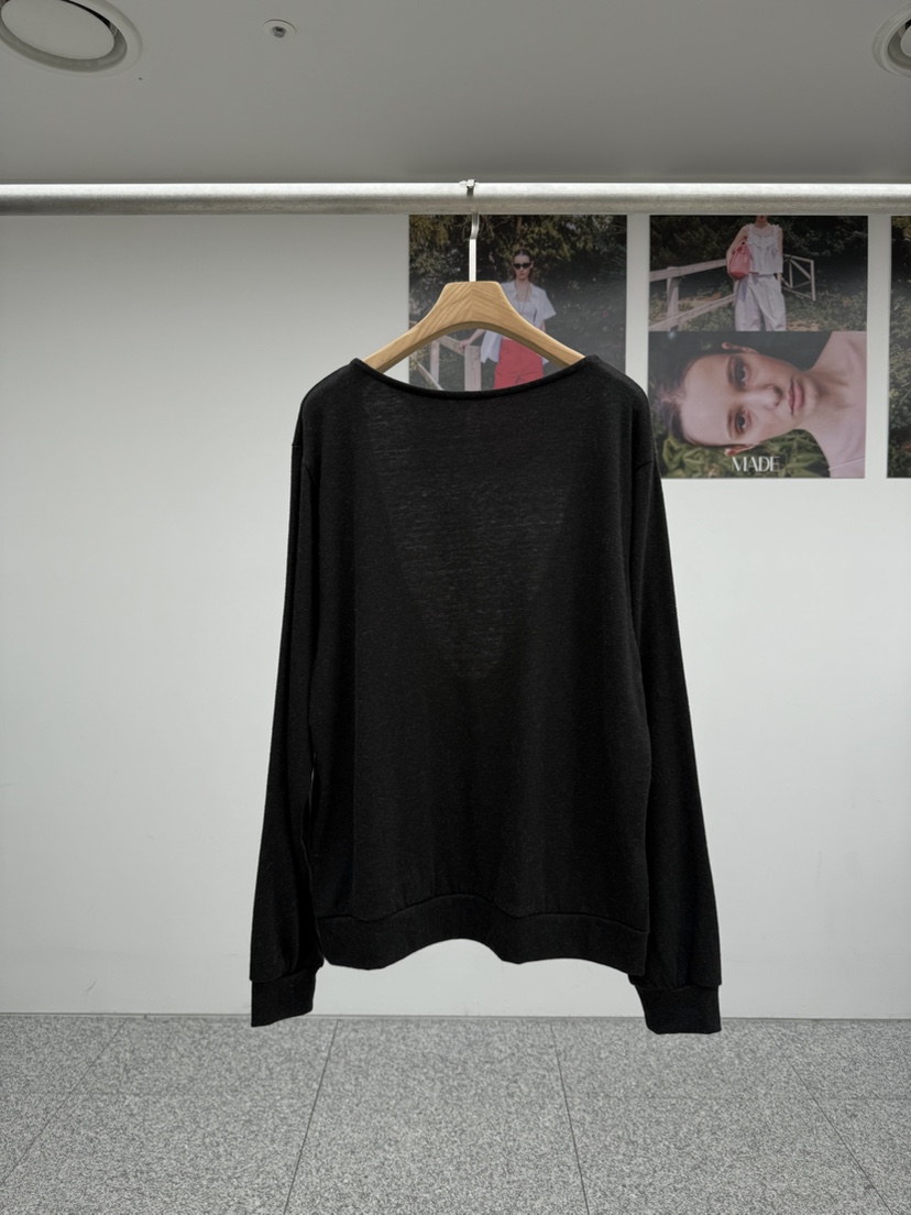 MADE-P韓國直郵女士新品休閑職業推薦熱賣時尚長袖T恤深VMADE-P長袖T恤