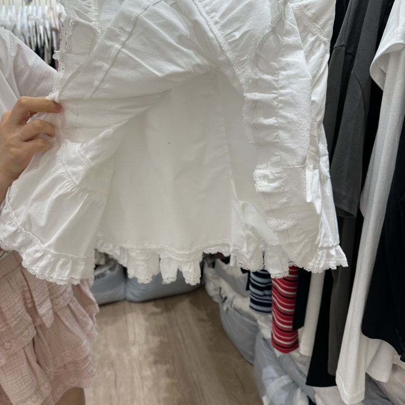 HANSUNGHYUN東大門代購女裝新品職業熱賣人氣短裙多層蕾絲HANSUNGHYUN短裙