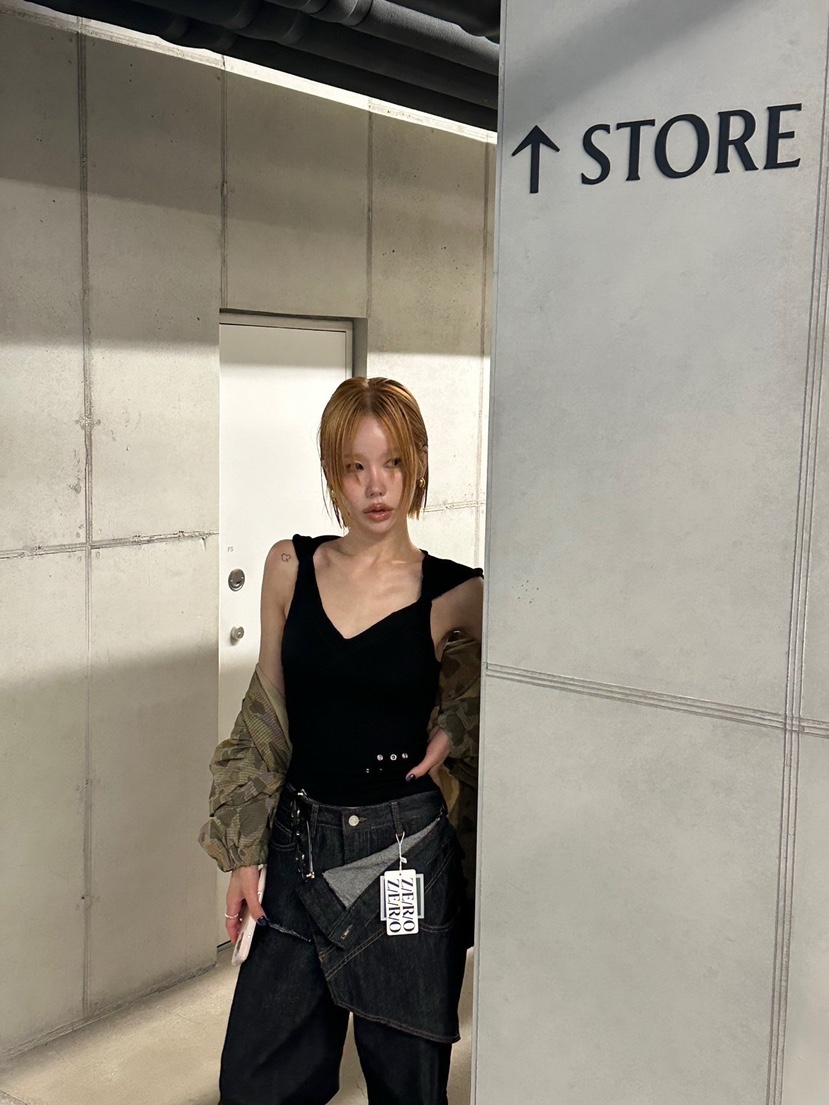 ZEROZERO東大門直郵女裝新款休閑真品推薦吊帶背心連帽衫ZEROZERO吊帶/背心
