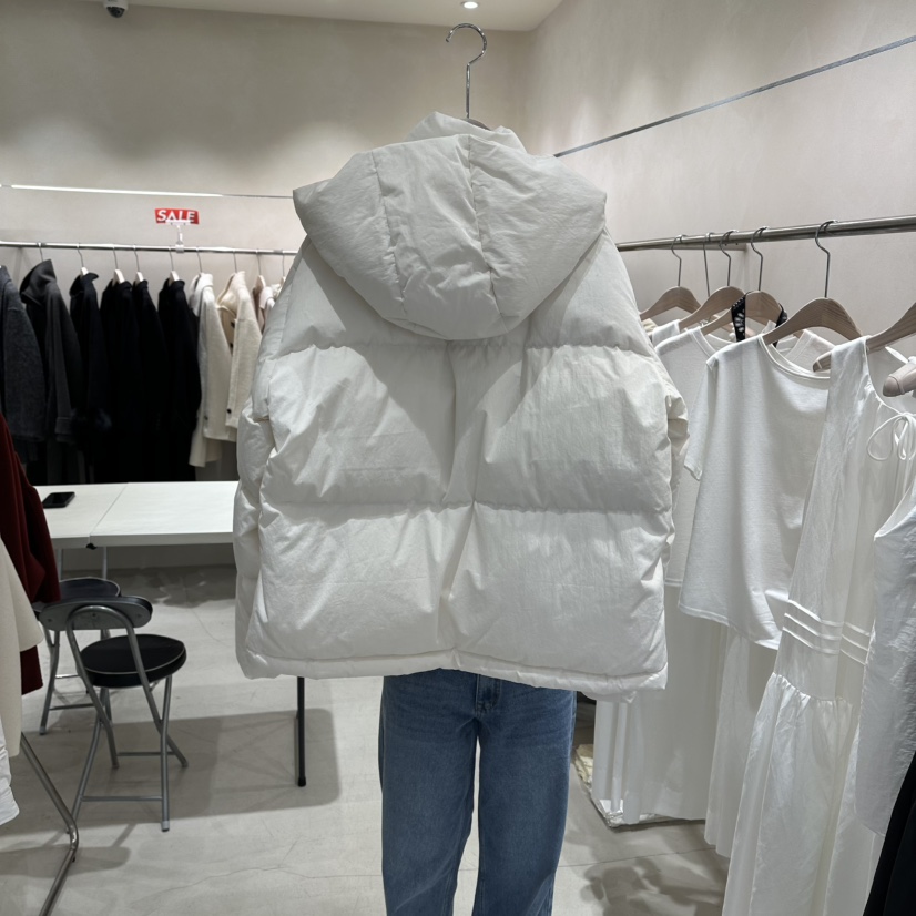 Color B東大門實拍女士新品人氣熱賣時尚真品短款羽絨服Color B短款羽絨服