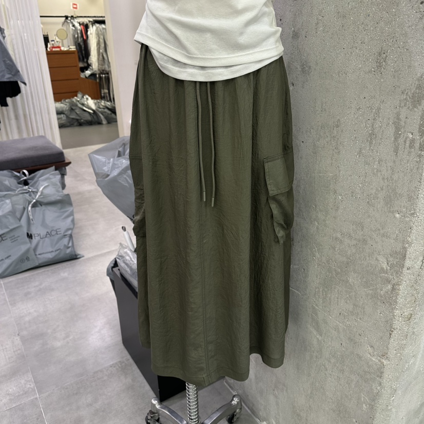URBANSTORY/REMAKING東大門實拍女裝新款真品26夏季長裙Remaking/URBANSTORY長裙圖色1
