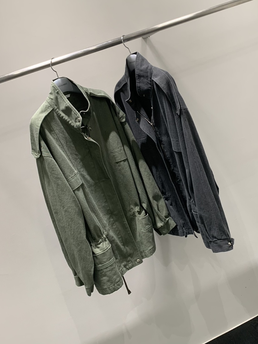 LOVE MOMENT東大門實拍女裝新品人氣推薦休閑熱賣時尚夾克LOVE MOMENT夾克