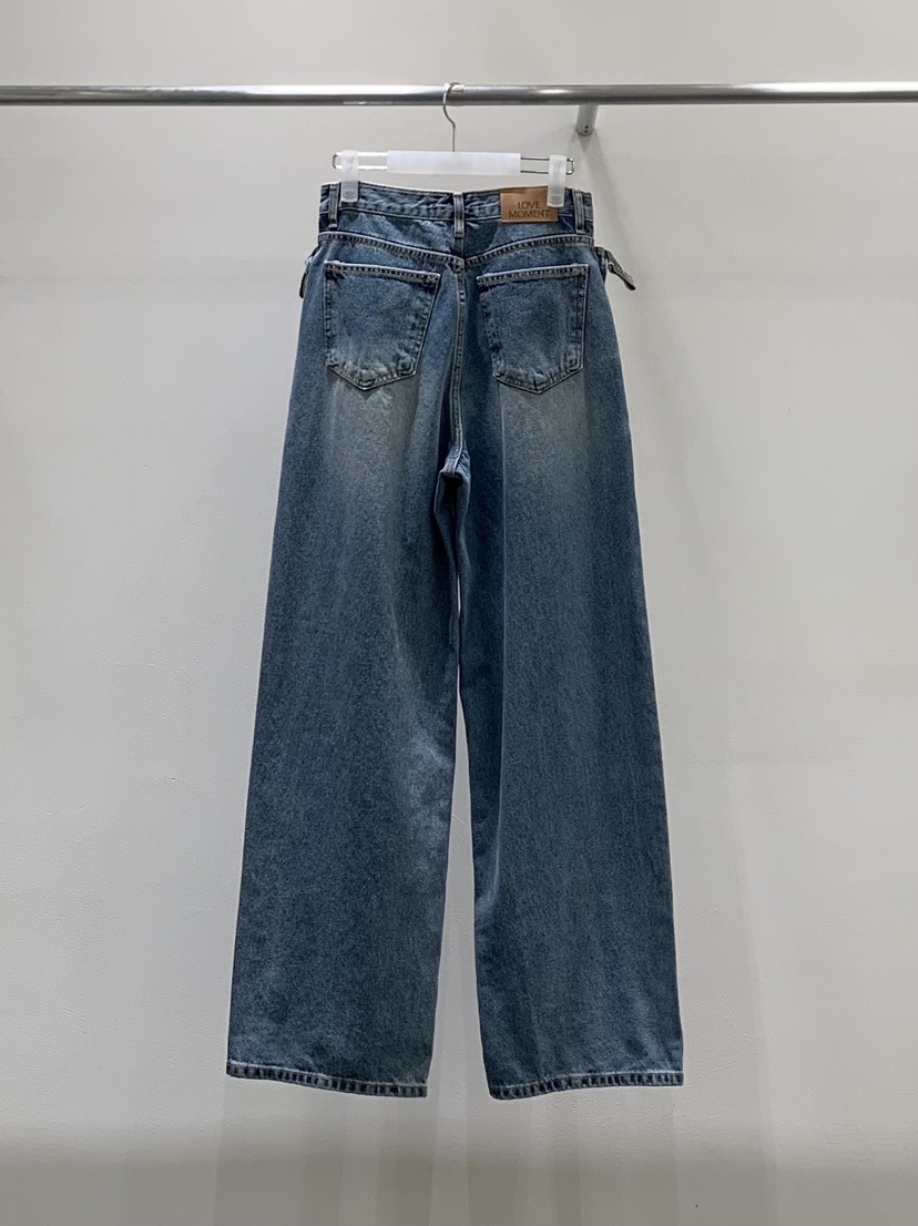 LOVE MOMENT東大門實拍女裝新品人氣真品推薦牛仔褲口袋LOVE MOMENT牛仔褲