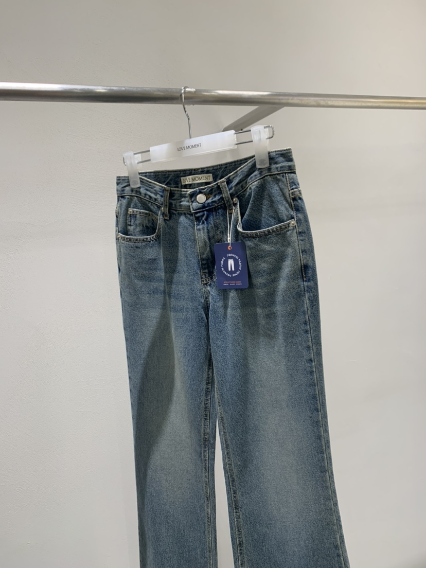 LOVE MOMENT東大門直郵女士新品推薦人氣熱賣牛仔褲喇叭LOVE MOMENT牛仔褲