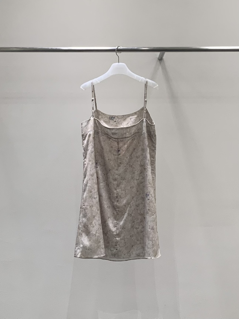 LOVE MOMENT韓國直郵女裝新品時尚人氣休閑26夏季連衣裙LOVE MOMENT連衣裙