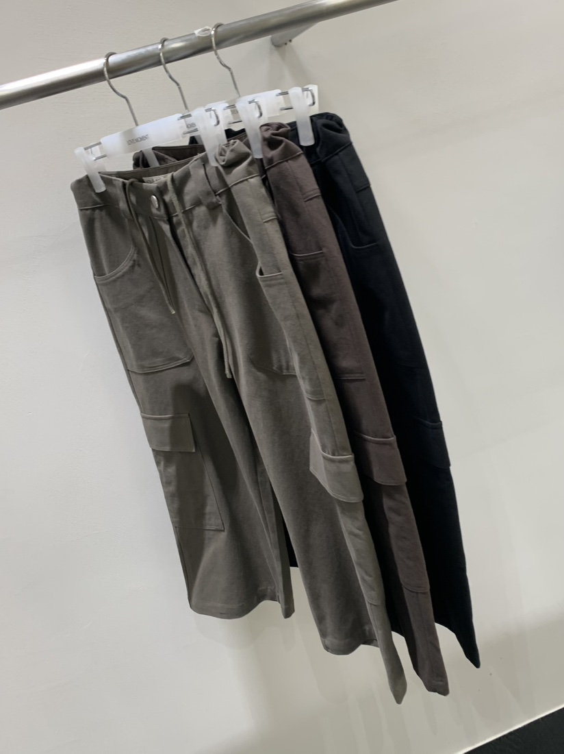 LOVE MOMENT東大門實拍女裝新品休閑熱賣真品人氣短褲口袋LOVE MOMENT短褲