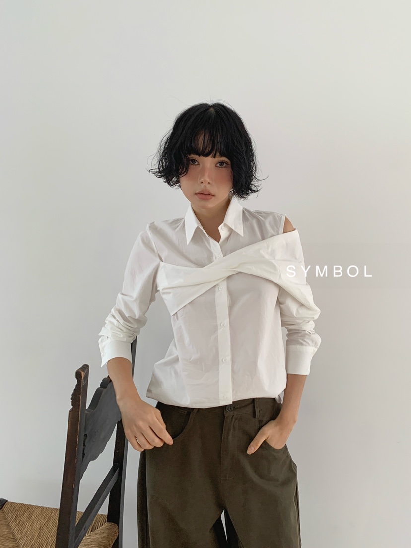 SYMBOL韓國代購女裝新品熱賣時尚推薦休閑襯衫蕾絲衫扭曲SYMBOL襯衫/蕾絲衫