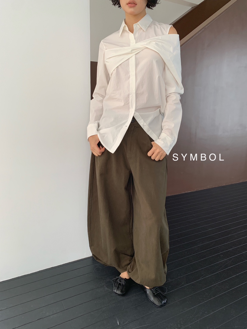 SYMBOL韓國代購女裝新品熱賣時尚推薦休閑襯衫蕾絲衫扭曲SYMBOL襯衫/蕾絲衫