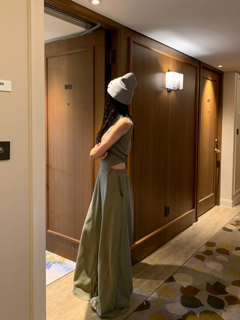 BADCALM韓國代購女士新款人氣推薦26夏季時尚真品熱賣背帶褲BADCALM背帶褲