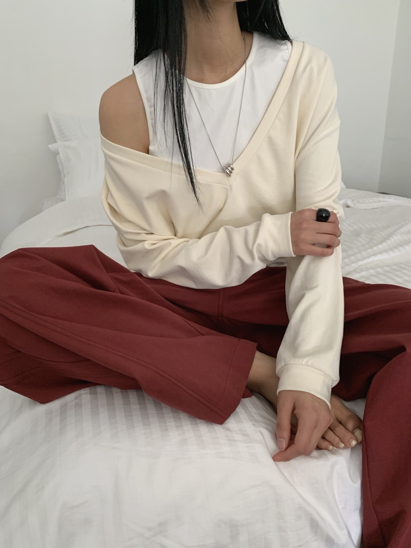VERNIMENT東大門實拍女士新款休閑熱賣26夏季人氣衛衣V領深VVERNIMENT衛衣