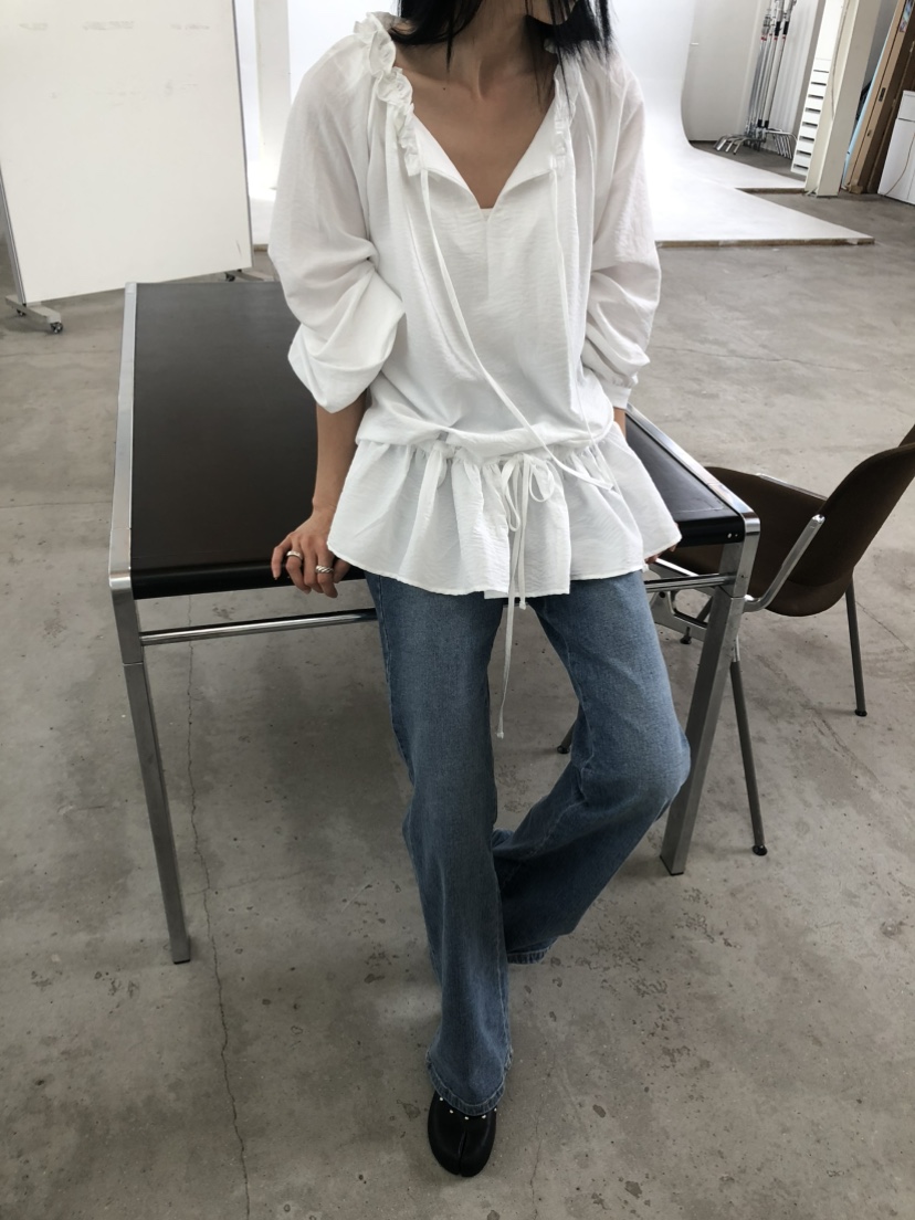MOVENNE東大門直郵女士新款推薦人氣26夏季襯衫蕾絲衫褶皺MOVENNE襯衫/蕾絲衫
