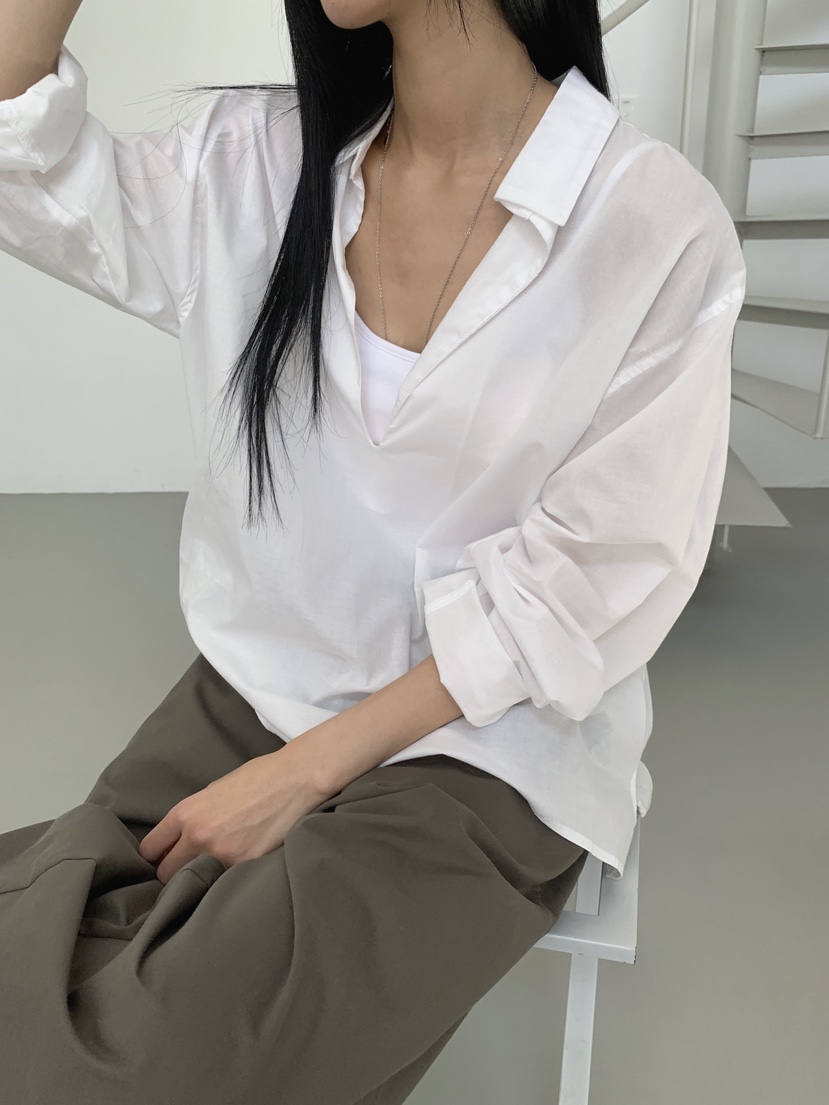 VERNIMENT東大門代購女裝新款推薦時尚熱賣襯衫蕾絲衫V領深VVERNIMENT襯衫/蕾絲衫