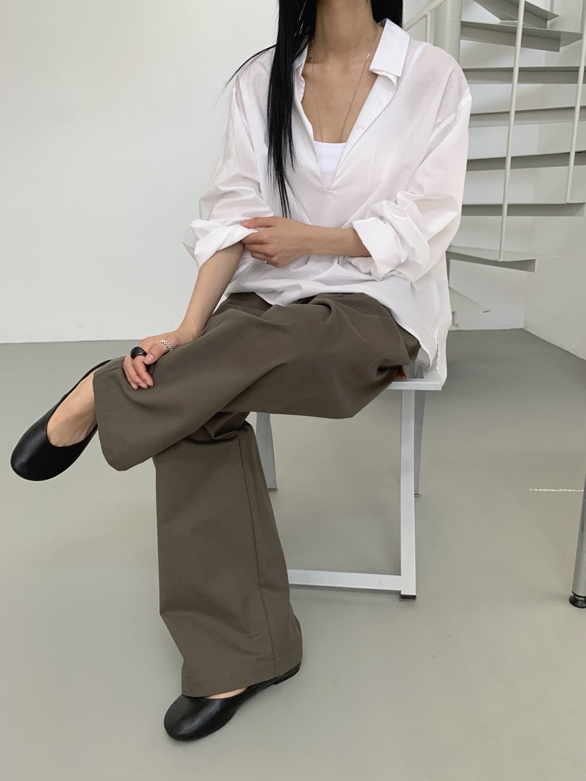 VERNIMENT東大門代購女裝新款推薦時尚熱賣襯衫蕾絲衫V領深VVERNIMENT襯衫/蕾絲衫