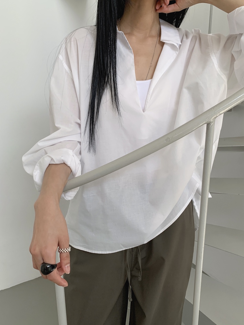 VERNIMENT東大門代購女裝新款推薦時尚熱賣襯衫蕾絲衫V領深VVERNIMENT襯衫/蕾絲衫