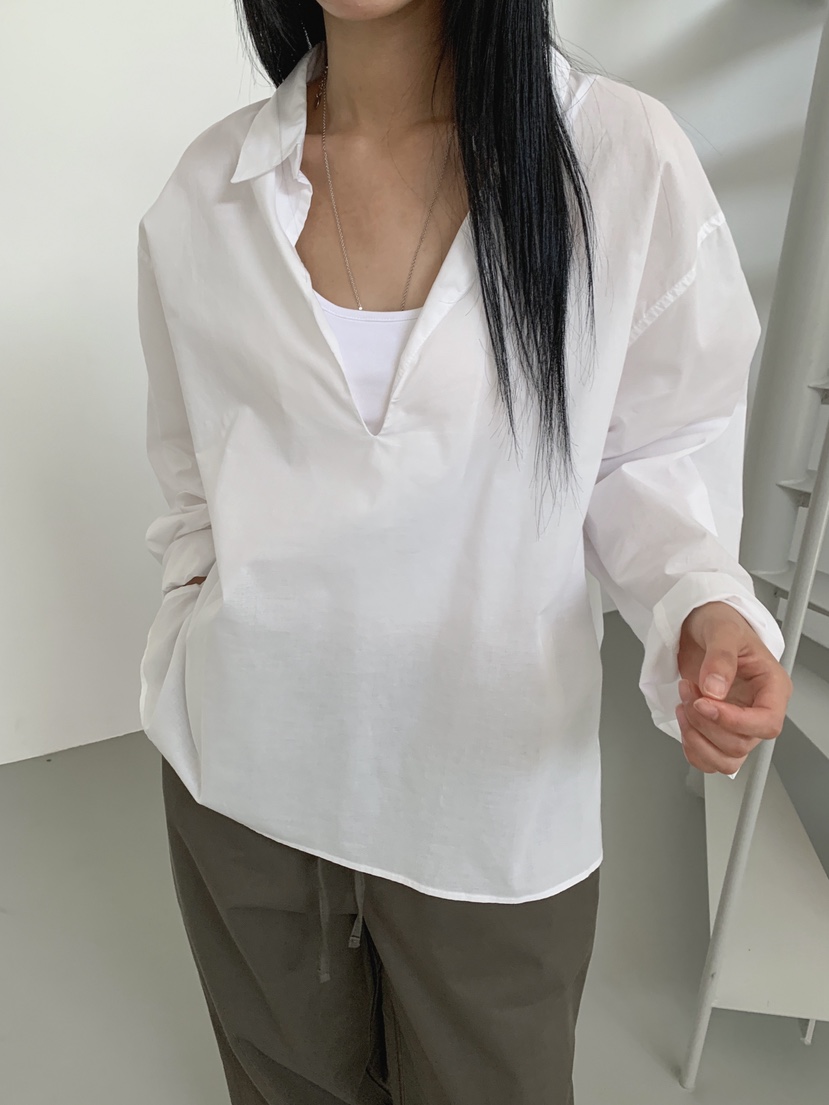 VERNIMENT東大門代購女裝新款推薦時尚熱賣襯衫蕾絲衫V領深VVERNIMENT襯衫/蕾絲衫