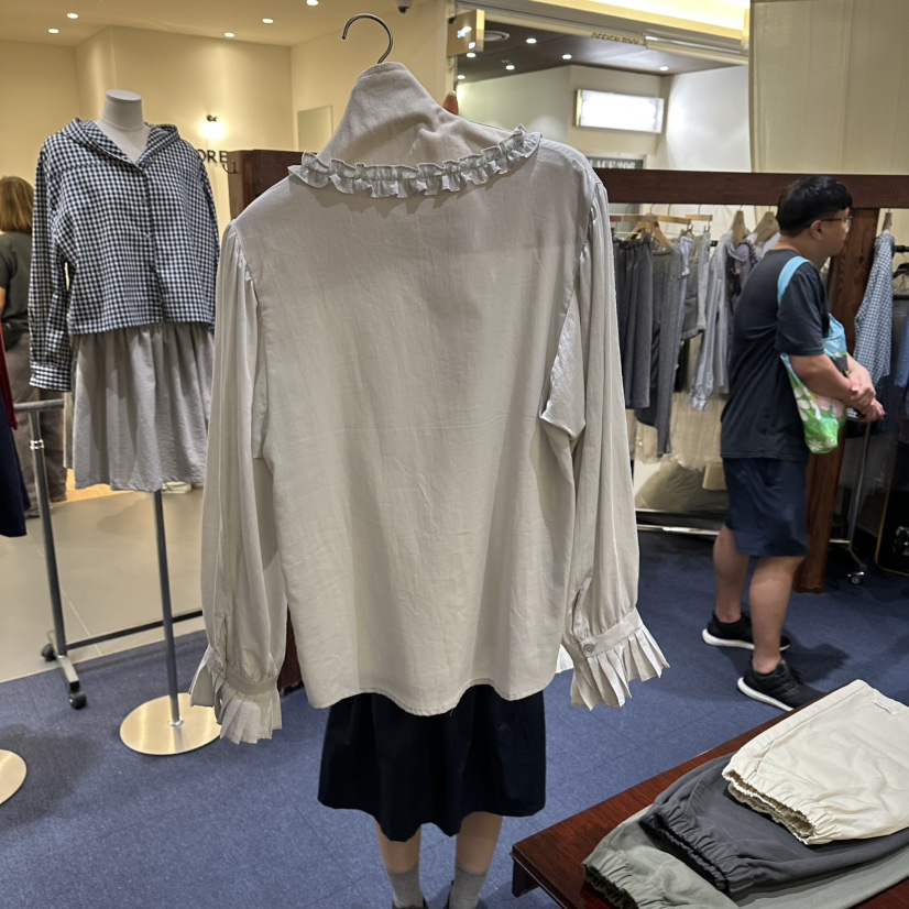 FURE東大門直郵女士新款真品時尚熱賣推薦襯衫蕾絲衫褶邊FURE襯衫/蕾絲衫