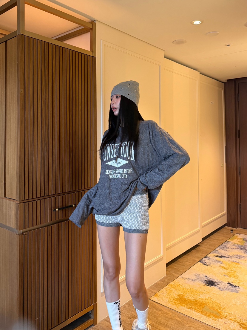 BADCALM東大門代購女士新款休閑熱賣人氣推薦真品長袖T恤BADCALM長袖T恤圖色3