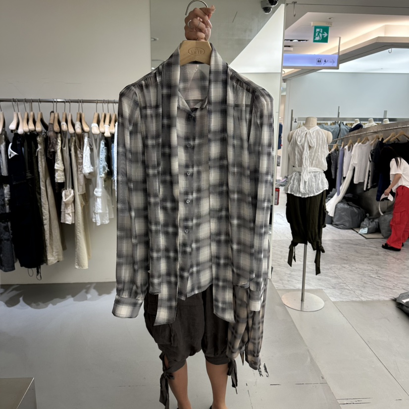VAULT東大門實拍女裝新品真品熱賣時尚襯衫蕾絲衫含圍巾格子VAULT襯衫/蕾絲衫圖色1