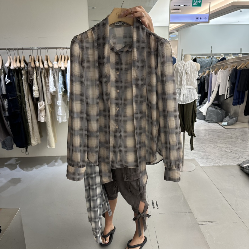 VAULT東大門實拍女裝新品真品熱賣時尚襯衫蕾絲衫含圍巾格子VAULT襯衫/蕾絲衫圖色2