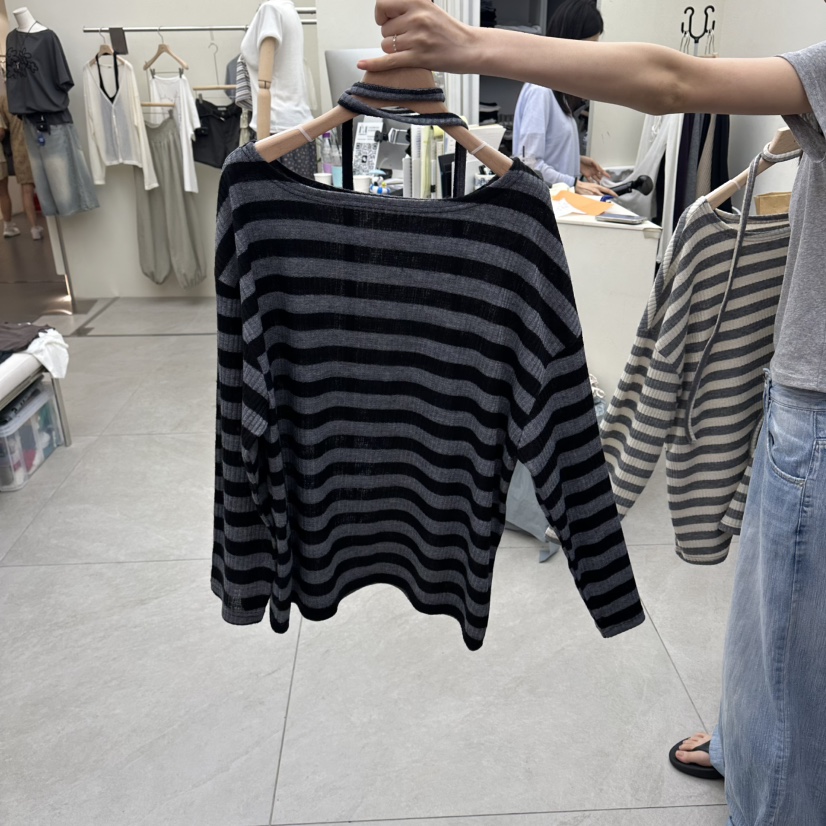 I MFACT韓國直郵女士新品熱賣時尚休閑長袖T恤含繩露肩條紋I MFACT長袖T恤