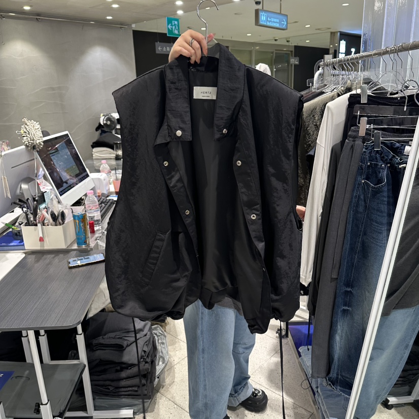 HERTZ-P東大門實拍女裝新品推薦真品休閑熱賣人氣時尚馬甲HERTZ-P馬甲圖色2黑色