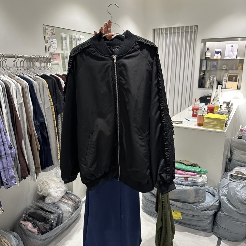 COMBO韓國代購女裝新款休閑推薦人氣時尚26夏季熱賣夾克褶邊COM_BO夾克圖色2