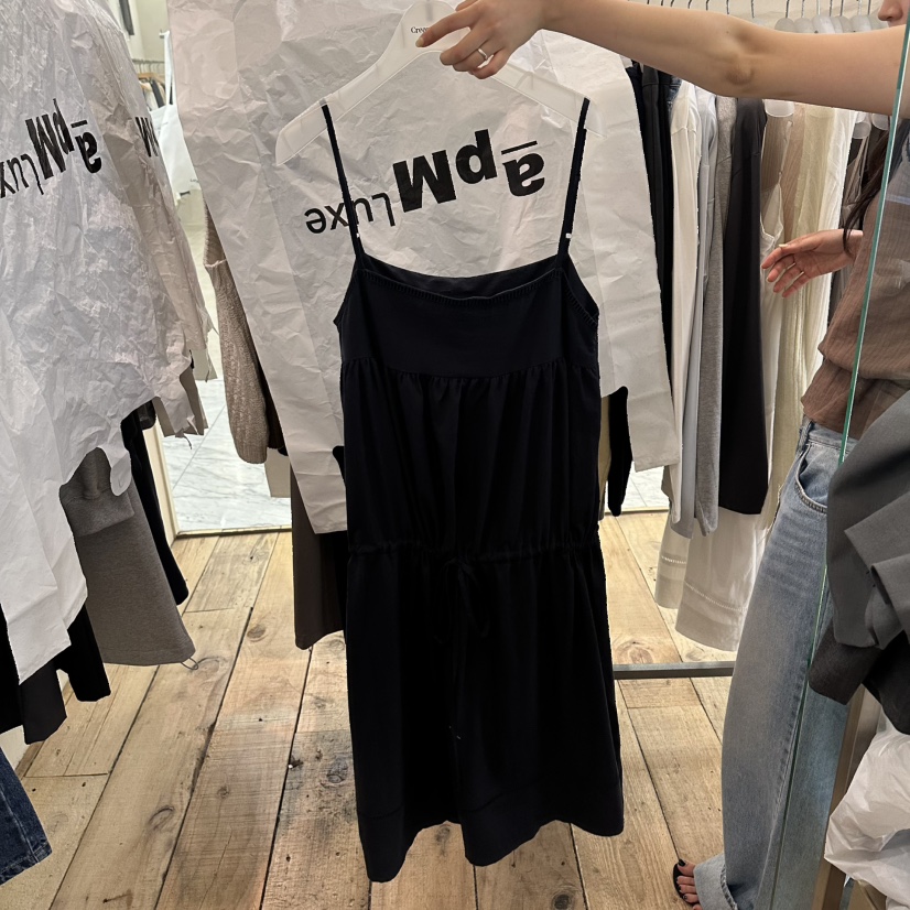 CREAM VILLA東大門代購女士新款熱賣連衣裙刺繡CREAM VILLA連衣裙圖色2