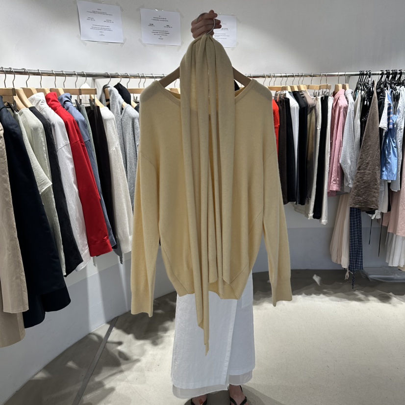 ROOM K-P東大門實拍女裝新品真品熱賣時尚針織衫含圍巾roomk針織衫圖色2