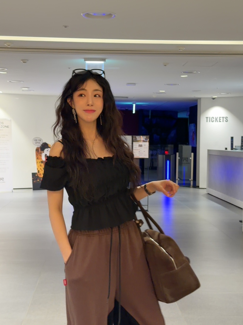 PALETTE-Q韓國代購女士新款26夏季真品熱賣時尚襯衫蕾絲衫PALETTE-Q襯衫/蕾絲衫