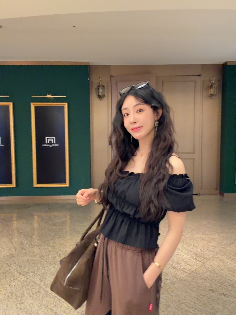 PALETTE-Q韓國代購女士新款26夏季真品熱賣時尚襯衫蕾絲衫PALETTE-Q襯衫/蕾絲衫