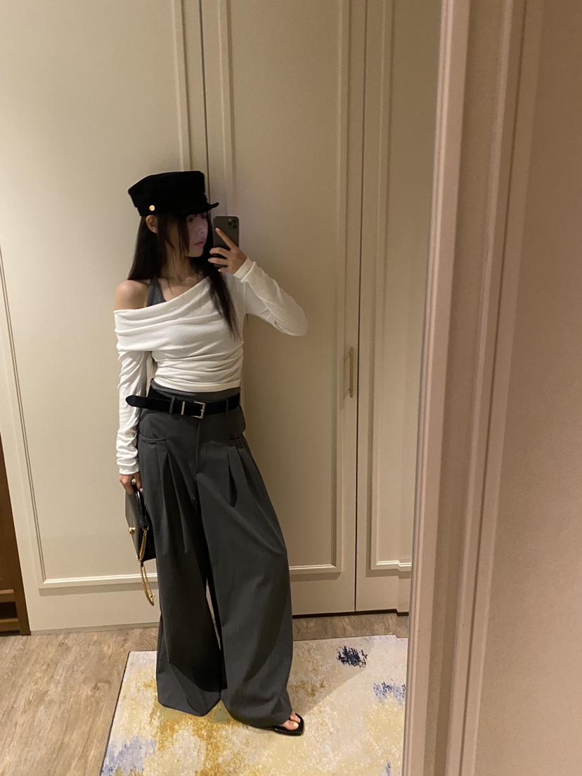FOUREIGHT東大門實拍女士新款人氣時尚推薦休閑熱賣長袖T恤FOUR EIGHT長袖T恤
