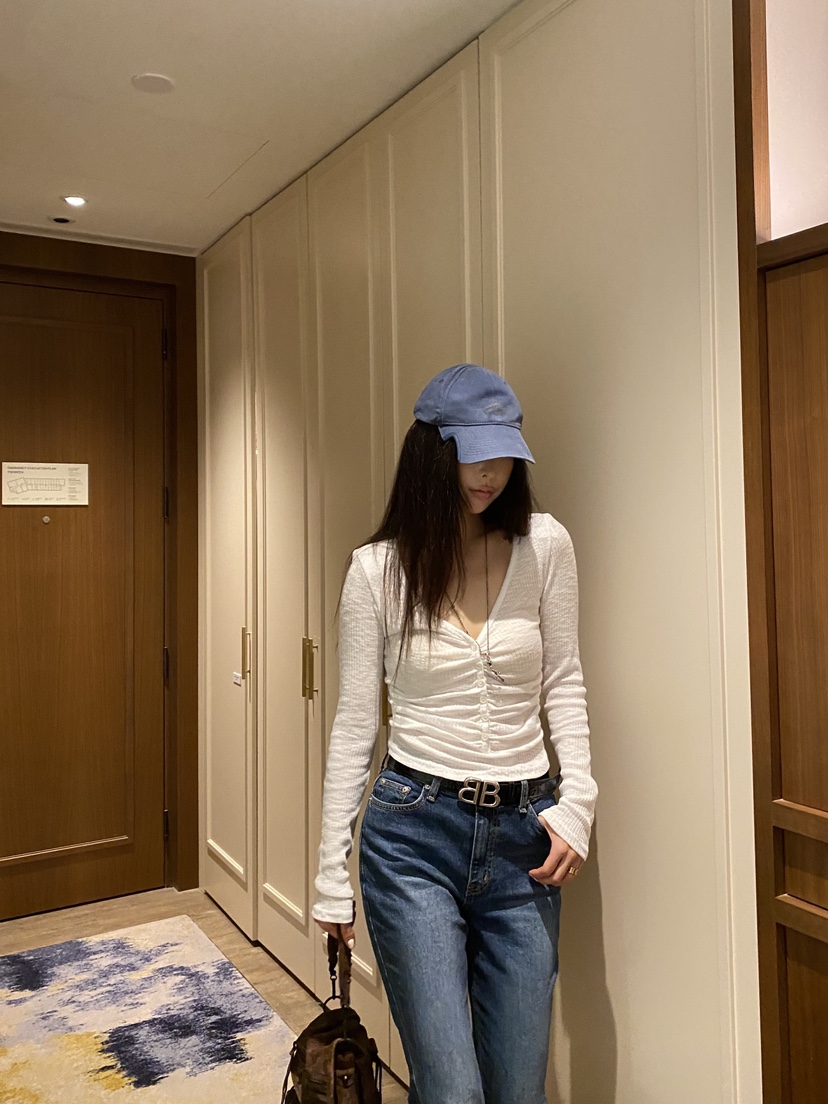 FOUREIGHT韓國直郵女士新款真品26夏季熱賣人氣長袖T恤珍珠FOUR EIGHT長袖T恤