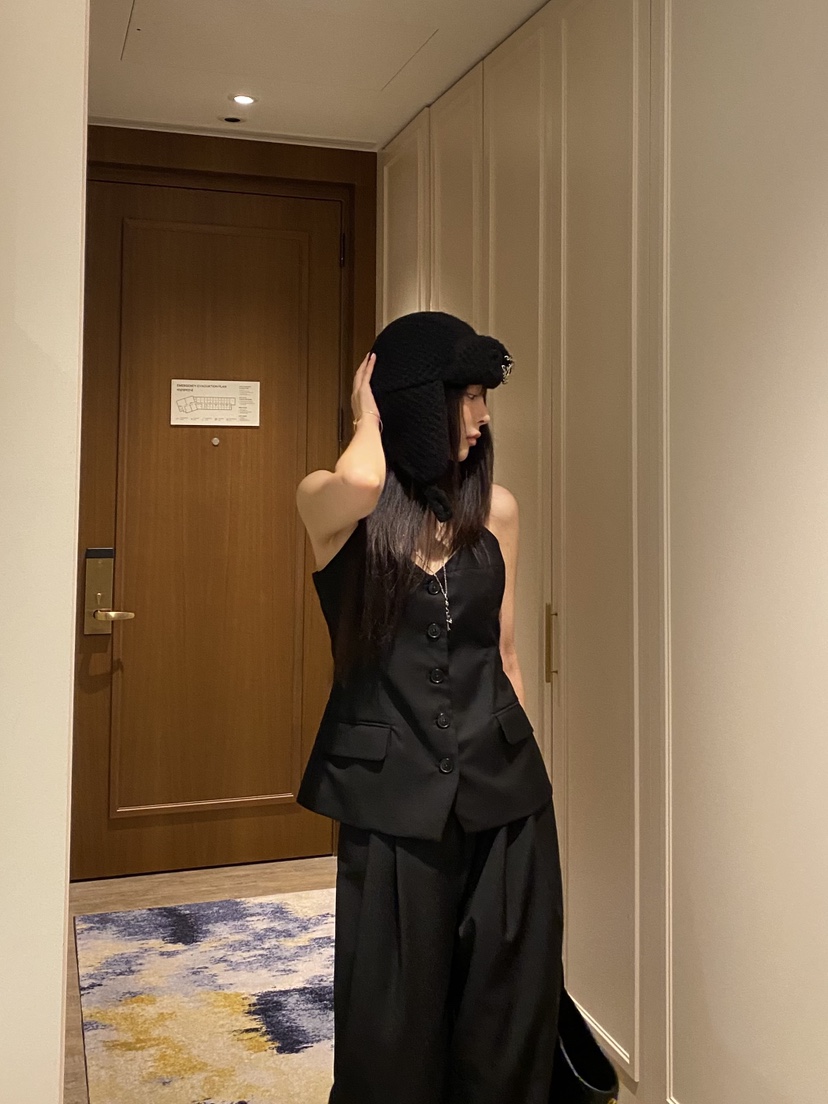 FOUREIGHT韓國直郵女士新品真品熱賣人氣26夏季吊帶背心紐扣FOUR EIGHT吊帶/背心