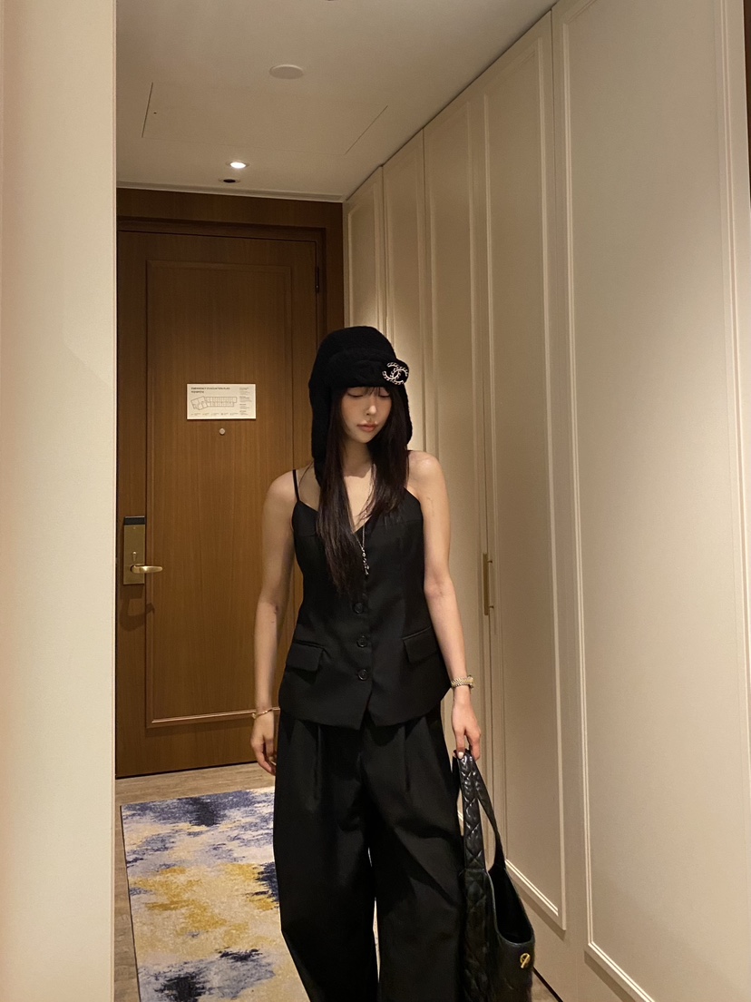 FOUREIGHT韓國直郵女士新品真品熱賣人氣26夏季吊帶背心紐扣FOUR EIGHT吊帶/背心