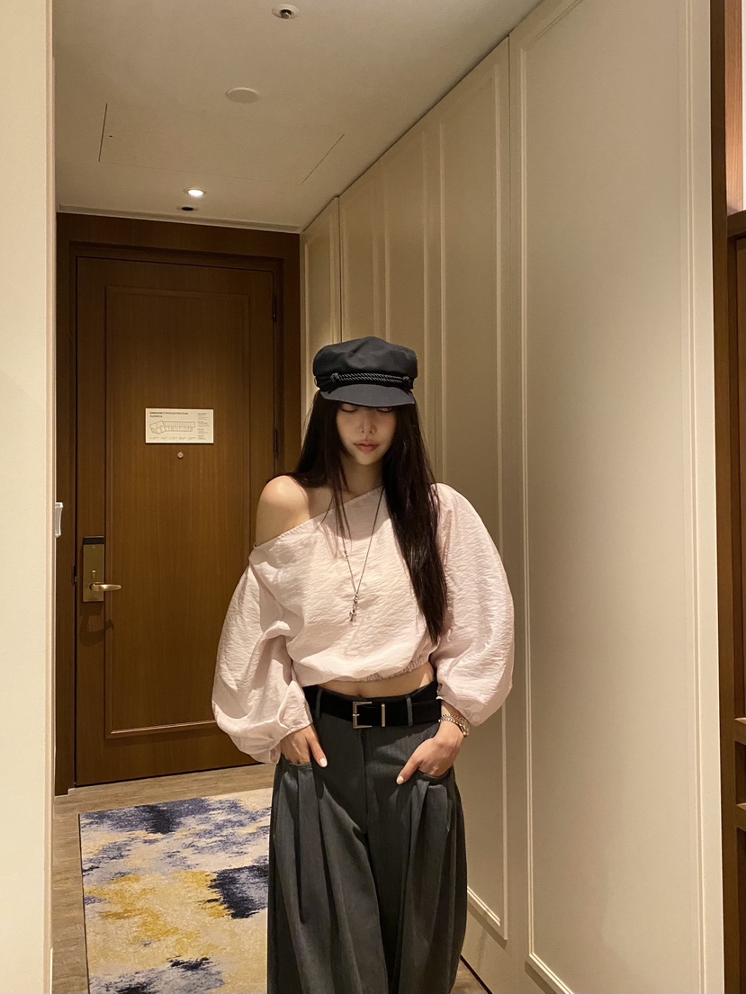 FOUREIGHT韓國代購女士新品真品26夏季推薦熱賣襯衫蕾絲衫FOUR EIGHT襯衫/蕾絲衫