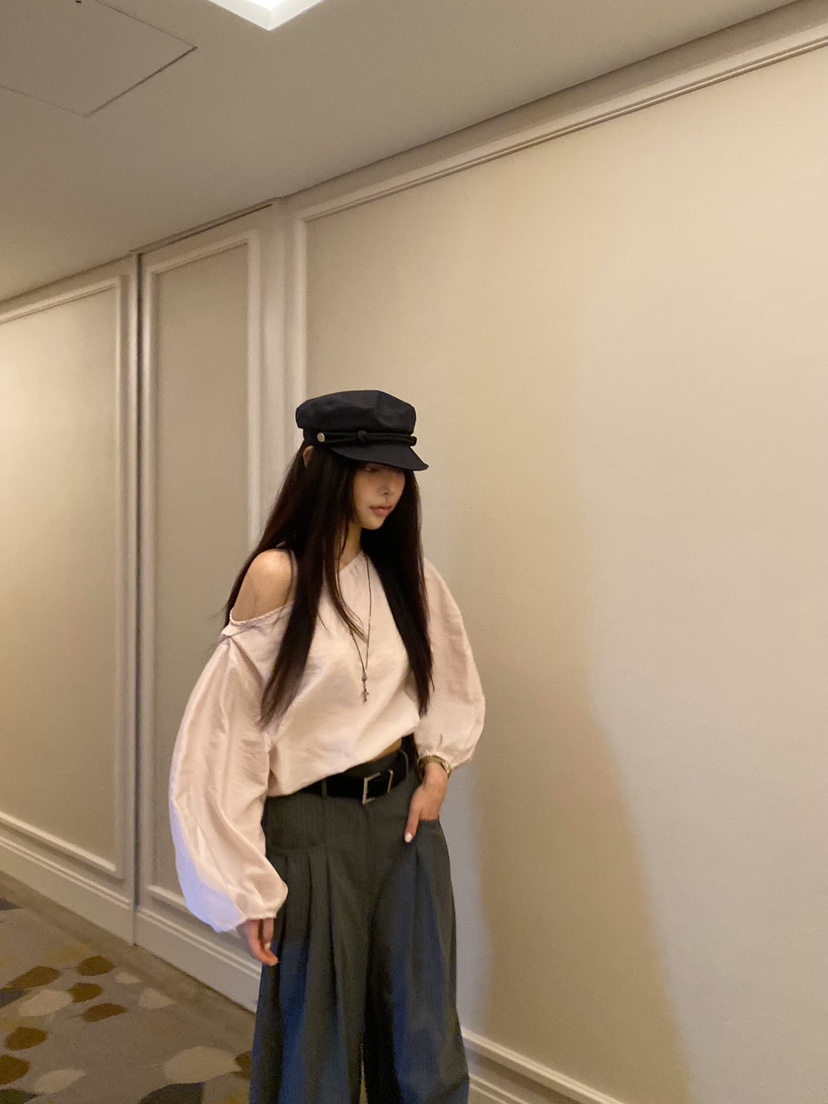 FOUREIGHT韓國代購女士新品真品26夏季推薦熱賣襯衫蕾絲衫FOUR EIGHT襯衫/蕾絲衫