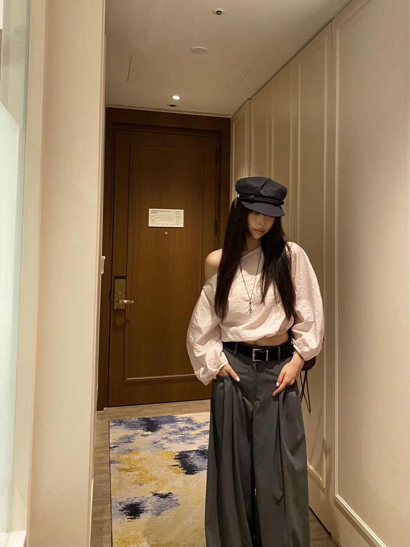 FOUREIGHT韓國代購女士新品真品26夏季推薦熱賣襯衫蕾絲衫FOUR EIGHT襯衫/蕾絲衫